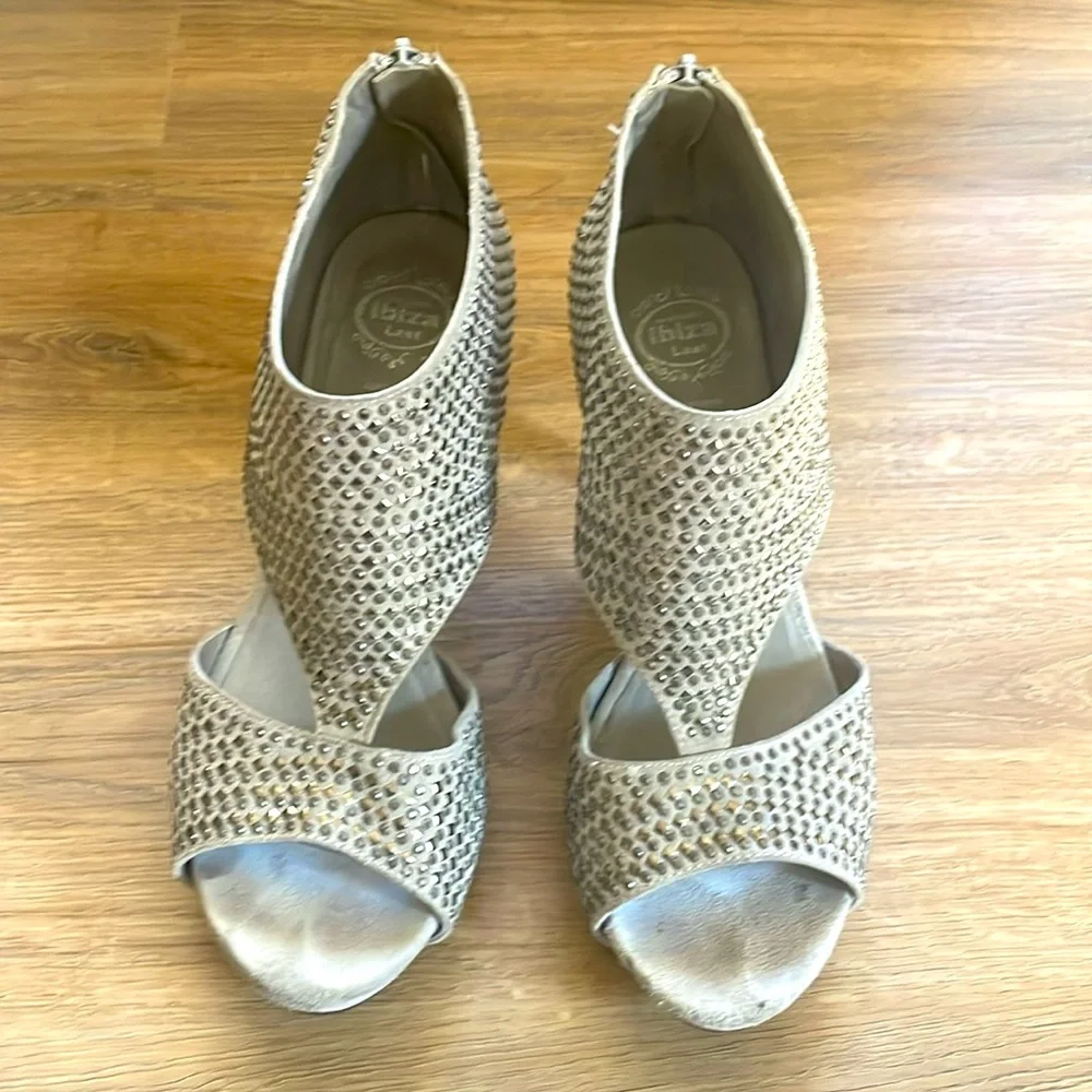 Jeffrey Campbell silver studded platform heels 8.5 - Picture 2 of 6